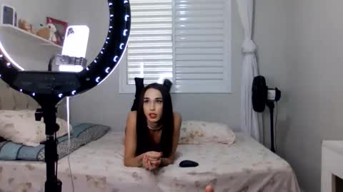 lanahfrias3012 online show from 5, 5, 2026