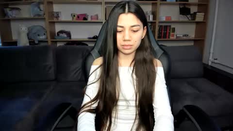 Lana online show from 10, 6, 2026