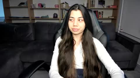 Lana online show from 10, 7, 2026