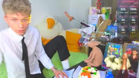 Snapshot of landel_boy chatting on 16, 2, 2026 Lanny online show from 16, 2, 2026