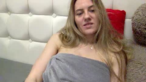 langoria online show from 10, 2, 2025