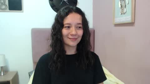 Lanna online show from 11, 3, 2025