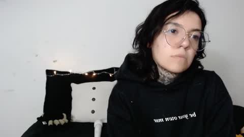 LANNIE   online show from 17, 1, 2025