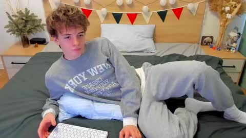 Fandi online show from 3, 2, 2025