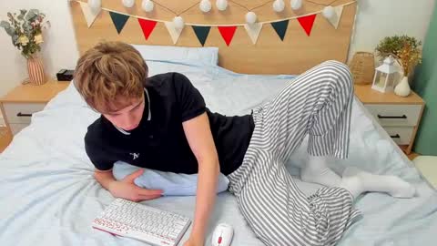 Fandi online show from 11, 3, 2025