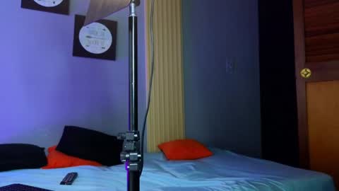 la paisita  online show from 23, 1, 2025