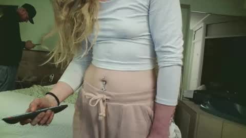 laquail online show from 28, 4, 2026