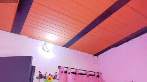 LARA online show from 25, 4, 2026