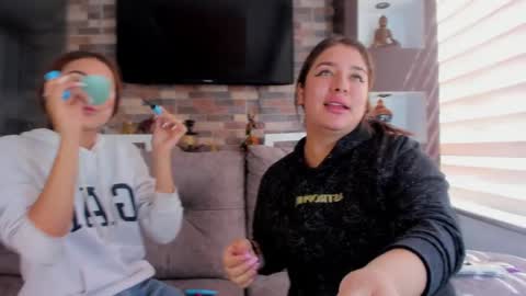 lara_as online show from 22, 9, 2025