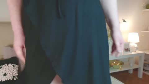 lara_fisher online show from 2, 2, 2025