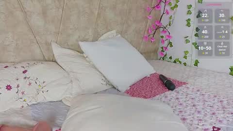 Lara Gill online show from 11, 3, 2026