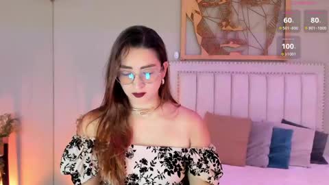      700  200   online show from 13, 4, 2026