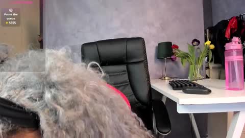 Lara online show from 8, 3, 2025