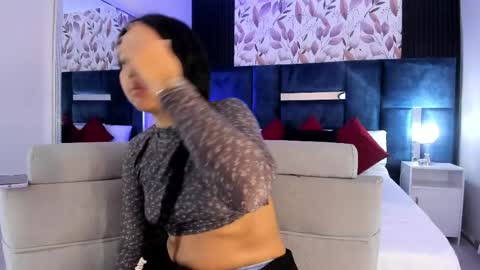 Lara online show from 25, 4, 2026