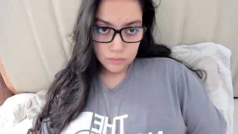 lara online show from 27, 2, 2026