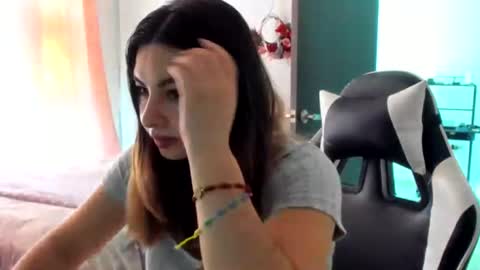 Lara online show from 28, 7, 2026