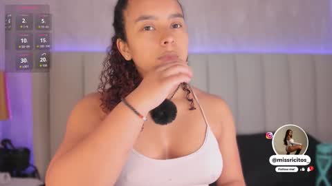 Snapshot of laracurls chatting on 26, 11, 2025 online show from 26, 11, 2025