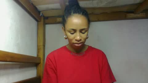 larah98 online show from 18, 2, 2026