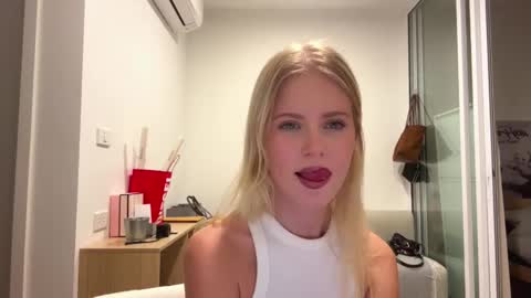 Snapshot of laraineprada chatting on 6, 2, 2026 Stella online show from 6, 2, 2026