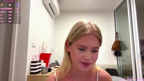 Snapshot of laraineprada chatting on 15, 2, 2026 Stella online show from 15, 2, 2026