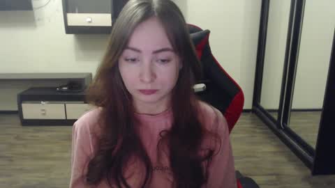 Laralianna online show from 8, 2, 2025