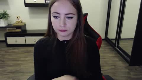 Laralianna online show from 14, 9, 2025