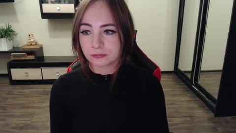 Laralianna online show from 15, 9, 2025