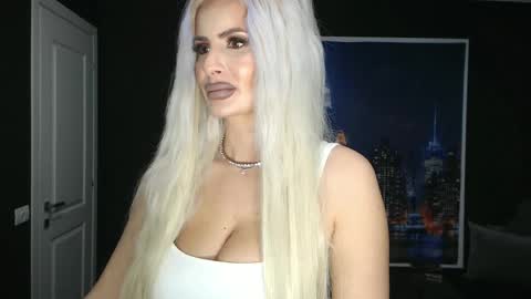 laras_moans online show from 21, 2, 2025