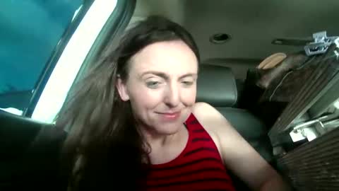 VinnyMacNDelilah online show from 13, 4, 2026