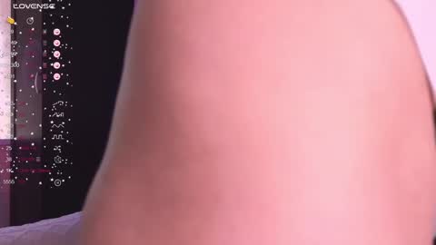 Snapshot of larine_morgan chatting on 25, 2, 2025 LarineGMT7 UTC6 online show from 25, 2, 2025