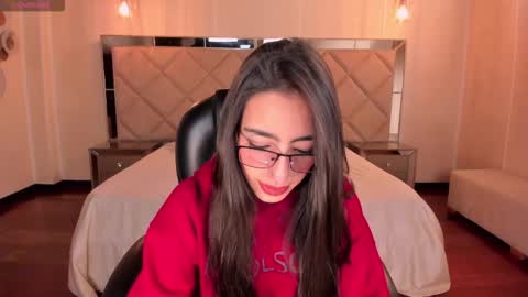 Larisa Smirnov online show from 10, 1, 2026