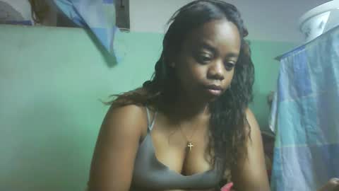 larissa645771 online show from 19, 11, 2025