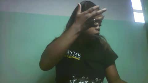 larissa645771 online show from 19, 12, 2025