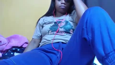 larissa645771 online show from 17, 4, 2026