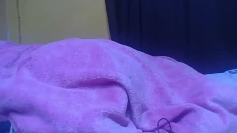 larissa645771 online show from 19, 4, 2026