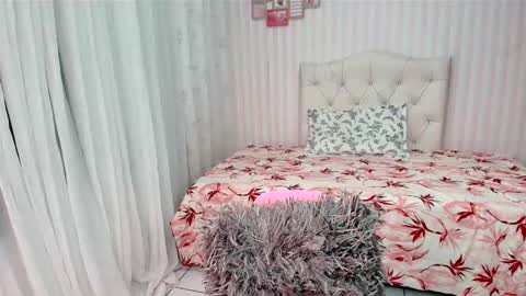 Larissas online show from 12, 3, 2025