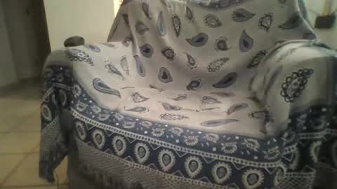 Snapshot of larop49 chatting on 2, 2, 2026 Larop49 online show from 2, 2, 2026