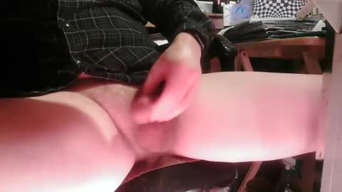 Snapshot of larrys60 chatting on 25, 10, 2025 larrys60 online show from 25, 10, 2025