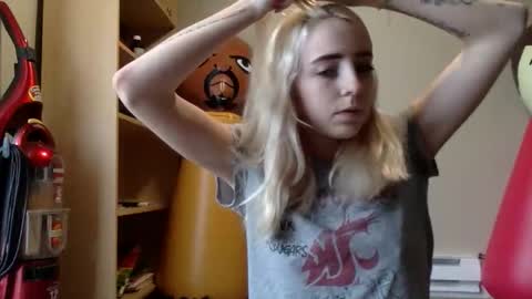 Roxy blue online show from 12, 3, 2026