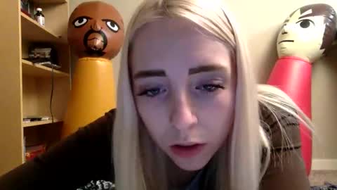 Roxy blue online show from 13, 3, 2026