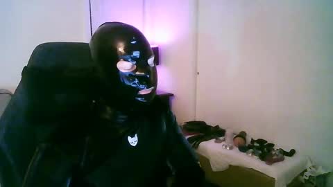 Snapshot of latexminheadroom chatting on 15, 10, 2025 latexminheadroom online show from 15, 10, 2025