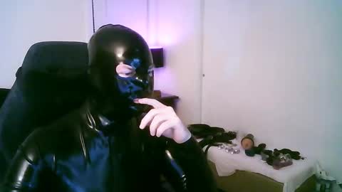 Snapshot of latexminheadroom chatting on 29, 10, 2025 latexminheadroom online show from 29, 10, 2025