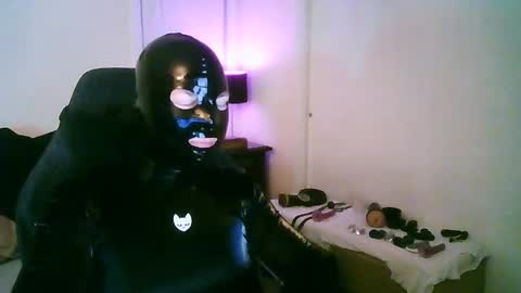 Snapshot of latexminheadroom chatting on 5, 12, 2025 latexminheadroom online show from 5, 12, 2025