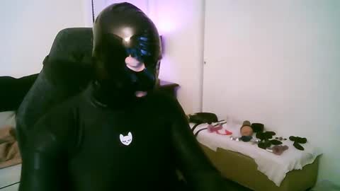 latexminheadroom online show from 31, 3, 2026