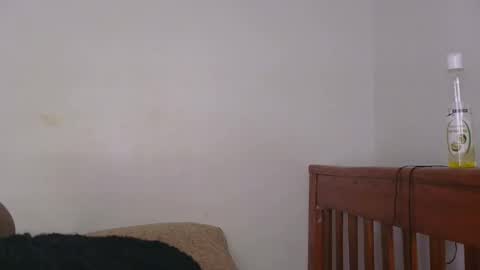 latiffaah_xx online show from 20, 4, 2026