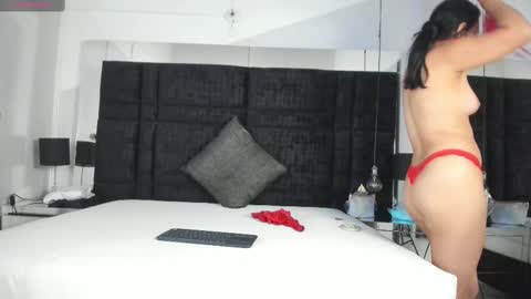 Johana y Santiago online show from 1, 3, 2025