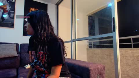 Snapshot of latin_couple77 chatting on 1, 12, 2025 Sara y Andy online show from 1, 12, 2025