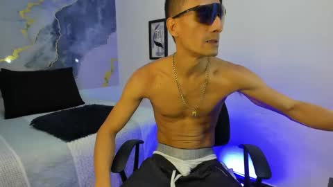 crissex  online show from 26, 11, 2025