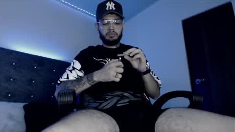 Snapshot of latin_dick18 chatting on 16, 11, 2025 latin_dick18 online show from 16, 11, 2025