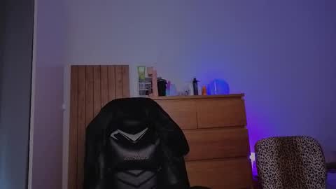  Free OF online show from 5, 10, 2025